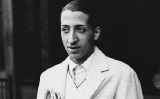 Jean Rene Lacoste a fost un perfectionist si a fost criticat doar o singura data de antrenor pentru ca s-a antrenat in exces.