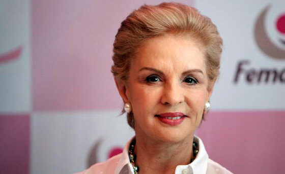 Fidela principiului ca munca trebuie sa se desfasoare in intervalul orar 9 – 17, Carolina Herrera continua se exceleze in industria fashion