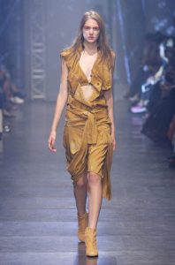 tendinte-vestimentare-femei-Vivienne-Westwood-primavara-vara-2016-009