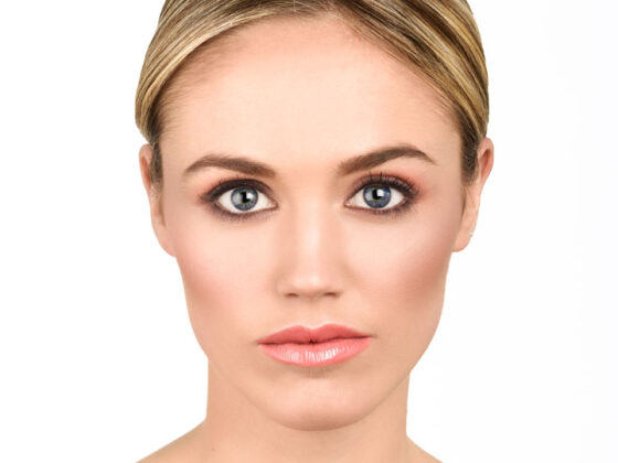 asajul facial reduce excesul fluid, amelioreaza tensiunea si stimuleaza circulatia. In plus, poate scadea nivelul de stres, ...