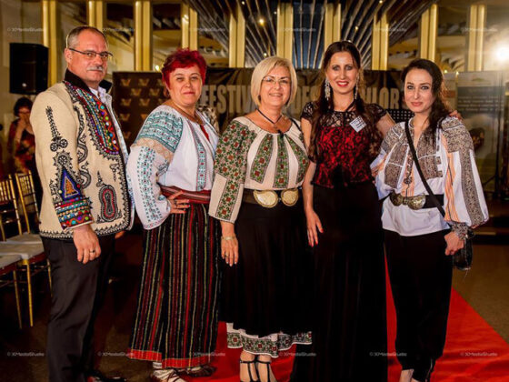 Portul popular romanesc sau costumul popular reprezinta cea mai importanta forma de cultura a unui popor!