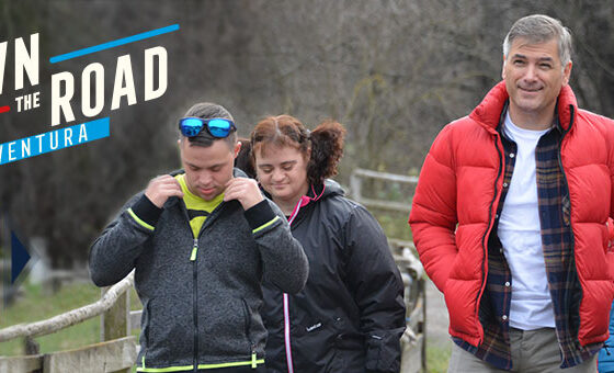 Telespectatorii vor avea ocazia sa vada bucuria si dragostea molipsitoare, de zi cu zi, a BRAVILOR de la Special Olympics, protagonisti ai emisiunii ”Down the Road. Aventura”.