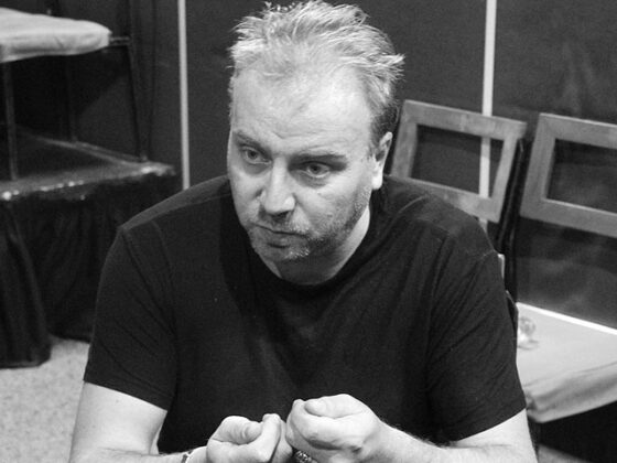 Un dulap numit dorinta - avand regia semnata Dan MIREA, va fi prezentata de Teatrul Muzical „SAPTE” Galati joi - 16 ianuarie 2020, de la ora 19,00, pe scena Casei de Cultura a Sindicatelor.