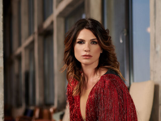 Ce gasim in revista Famost iulie 2020? Ellie White ne face onoare sa fie pe cover-ul lunii iulie 2020 a revistei Famost si o regasim la interior cu interviu si alte fotografii frumoase; ...