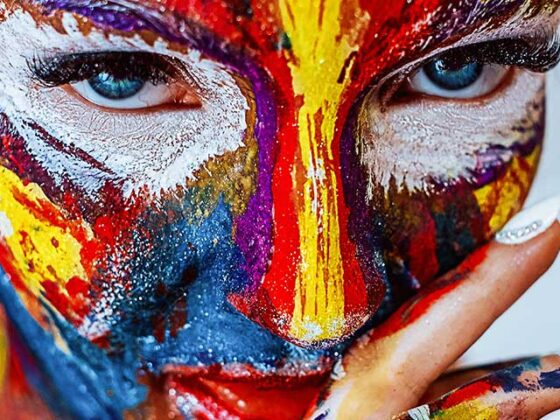 Cand ne gandim la o minte creativa, gandul ni se duce la ceva care are legatura cu actul artistic, pictura, poezie, cantat la un instrument.