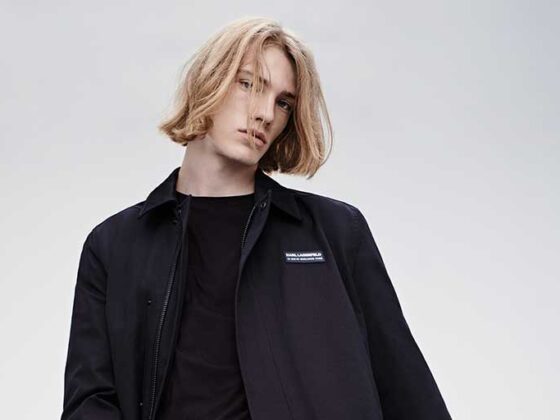 Karl Lagerfeld la Pitti Connect reprezinta o prezenta absolut remarcabila, o colectie care sarbatoreste dragostea lui Karl Lagerfeld .