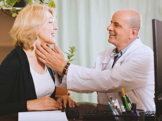Tiroida este o mica glanda in gat care secreta hormonii responsabili reglarea greutatii corpului, respiratia, functia inimii, functiile creierelui, iar lista poate continua
