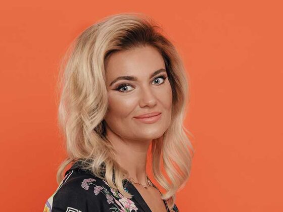 Optimista, pozitiva si avand o stare de spirit mereu buna, Diana Chawi este medicul pe care ai vrea sa il intalnesti ori de cate ori ai merge la o consultatie.