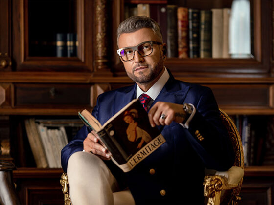 Bun gasit, Catalin Botezatu! Iti multumim pentru prezenta in revista! In primul rand, va multumesc pentru invitatie. Sunt onorat sa ma aflu in paginile revistei Famost.
