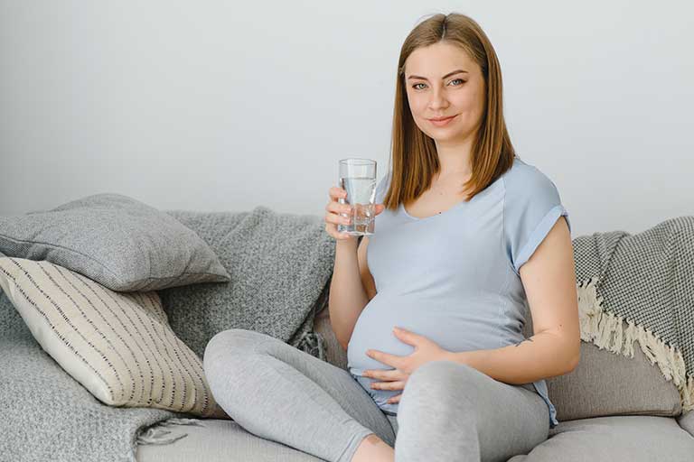 Pielea in timpul sarcinii poate da mari batai de cap, aproximativ jumatate din femeile insarcinate prezentand pete pe fata in timpul sarcinii.