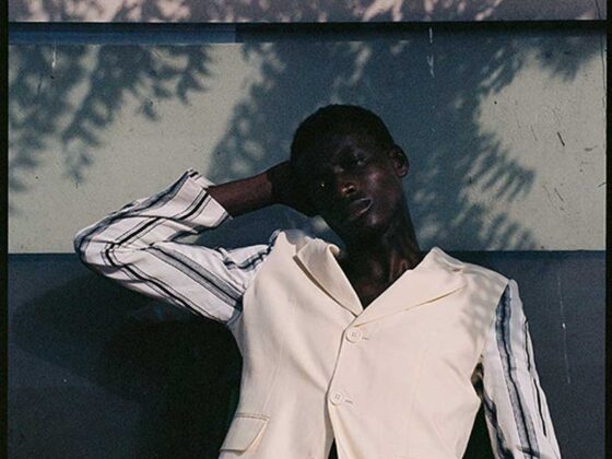 Lansat de Grace Wales Bonner dupa ce a absolvit Central Saint Martins in 2014, brandul este condus de cercetari culturale extinse si imbratiseaza o varietate de perspective.