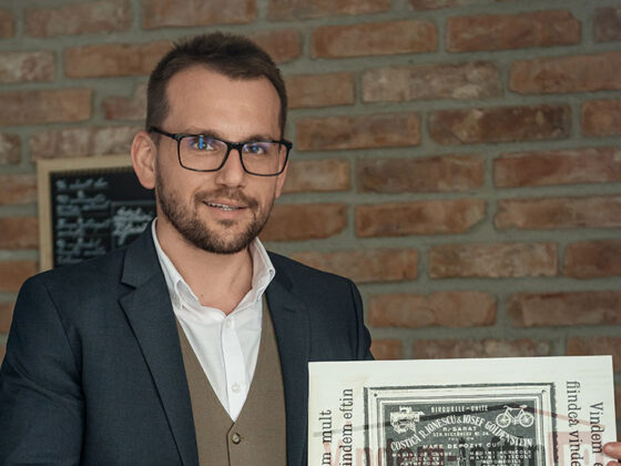 Pe coperta revistei Famost iunie 2022 il avem pe antreprenorul Cosmin Raileanu, omul din spatele platformei vindem-ieftin.ro, ...