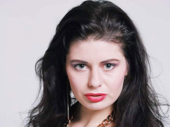 Pentru Monica Pop, motivatia de a lua aceasta decizie a aparut in adolescenta, in momentul in care am realizat ca doar asta m-ar putea implini cu adevarat,