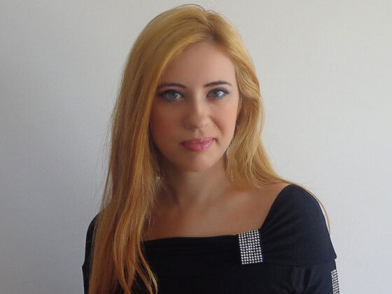 Scrie Tessa Nadir ceea ce simte? Cum ia nastere o carte in cazul tau?