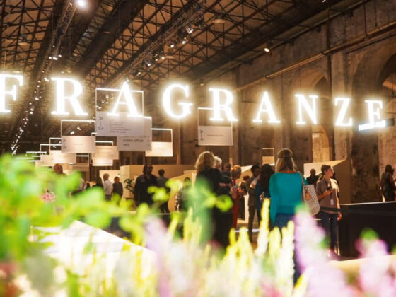 Pitti Fragranze 2022 a avut loc la Stazione Leopolda din Florenta in perioada 16-18 septembrie, evenimentul prezentand produse noi de la 160 de marci, peste 70 la suta provenind din strainatate.