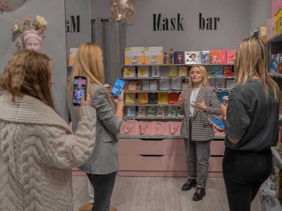 MoonGlow vine catre noi cu acest format de evenimente menit sa comunice in mod simplu si accesibil esentialul din skincare.