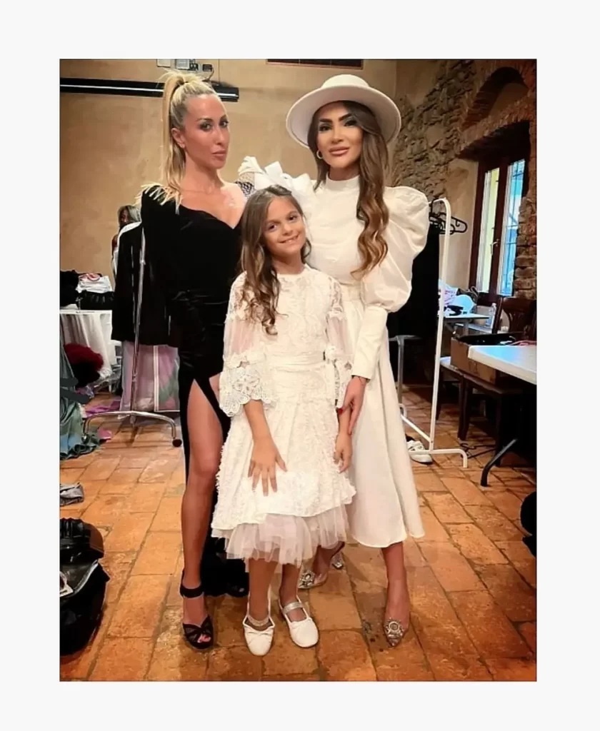 Am avut placerea de a fi invitata la Evenimetul de moda Varese Fashion Week22, organizat de Maurizio Nicchi, in cadrul caruia mi-am prezentat colectia MAMAD by Maria Toncean.