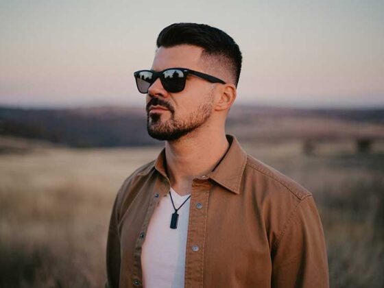 Lucian Colareza si-a deschis o scoala de muzica in Constanta unde lucreaza alaturi de columbianul Danny Mazo si alti producatori din Romania si din afara granitelor tarii.