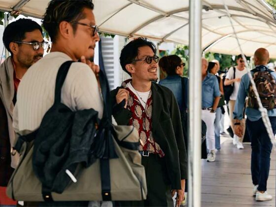 Pitti uomo 104 a fost un real succes date fiind faptul ca cumparatorii italieni au fost in crestere cu 6% si cumparatorii straini cu 24% fata de iunie 2022.