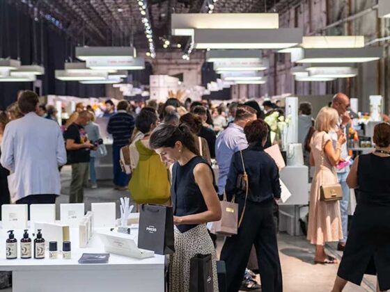 Fragranze n.21 reprezintă o ediție care depășește așteptările cu aproape 1.600 de cumpărători la spectacol, +28% față de acum un an având o prezența străină la +47%, branduri de parfumerie artistică foarte selectate, parfumuri de casă, frumusețe și well-being,