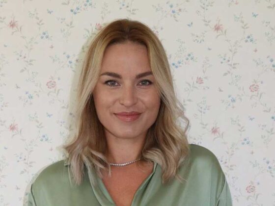 Narcisa Christiansen ne vorbeşte despre Femi.Eko filosofia acestui brand şi importanta produselor sustenabile în igiena intimă a femeii, dar şi în ceea ce priveşte protejarea mediului înconjurător.