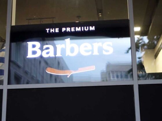 The Premium Barbers este un barber shop de lux dedicat exclusiv bărbaților ce oferă confort, relaxare şi servicii la cele mai înalte standarde.