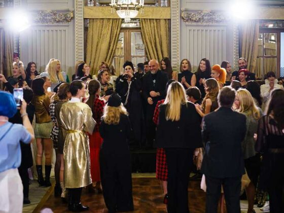 140 de Ani de CHANEL este un eveniment organizat de Alin Gălățescu în cadrul SOIREES DE LA MODE care sărbătoreşte naşterea şi Creaţia lui Coco Chanel.
