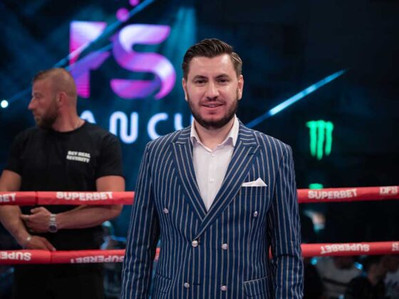 Alin Huiu lucrează cu Cătălin Morosanu la un nou brand Dynamite Fighting Show, promoţie care se plasează în acest moment în topul celor mai apreciate din Europa.
