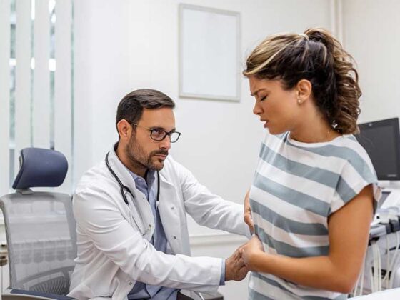 Ficatul are nevoie de o alimentaţie sănătoasă şi echilibrată fiind esenţială pentru a-i oferi nutrienţii vitali necesari detoxifierii.