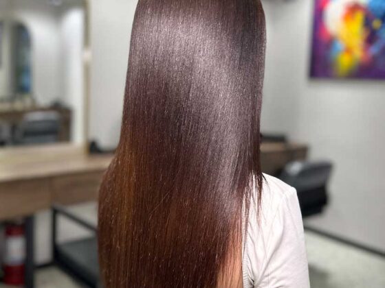 După o analiză amănunţită a pieţei cele mai eficiente 3 tratamente de păr care îţi oferă strălucire, netezire, rehidratare se regăsesc acum la Artist Salon & Academy!