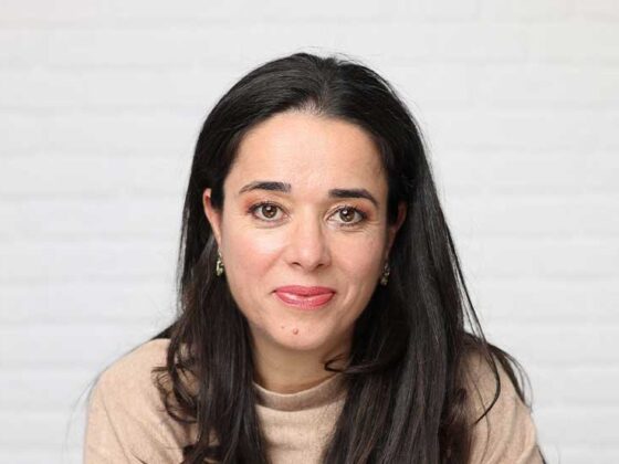 Nicoleta Paţa ne spune că viaţa este frumoasă dacă învăţăm să facem alegerile corecte, ea ghidându-ne în această direcţie.