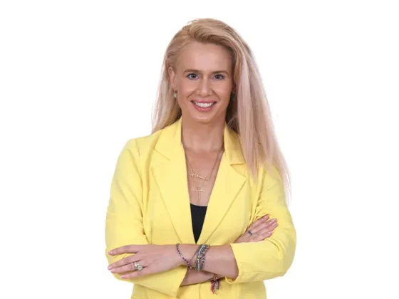 Chiar dacă şi-a dorit să nu activeze în industria energetică, Alexandra Damaşcan-Armegioiu nu a reuşit să stea departe de acest segment de activitate, mai ales că provine dintr-o familie cu renume în industria petrolieră.