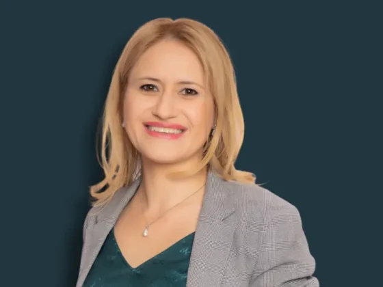 Iulia Mărgărit Ivan este Managing Partner al agenției Rockada Marketing și Rockada Marketing & More, coordonează campanii de branding, strategie și digital marketing, fiind totodată MC și Speaker la evenimente, consultant în Branding ...